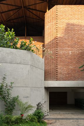 Ananda House