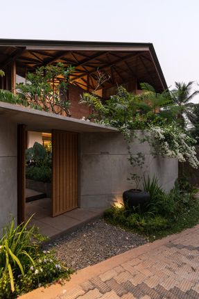 Ananda House