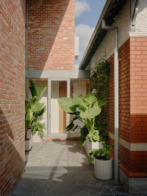 Barkly House