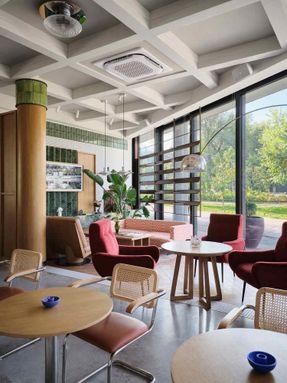 Aqqu Central Café