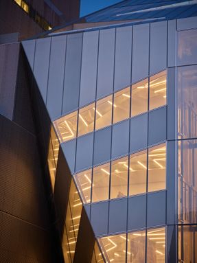 New Museum Of Contemporary Art