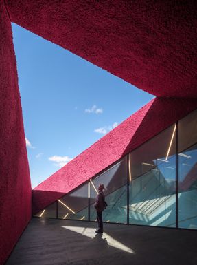 New Museum Of Contemporary Art