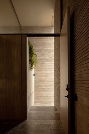 Capuchinas House
