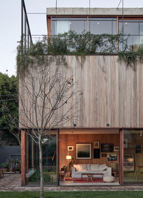 LUAA House