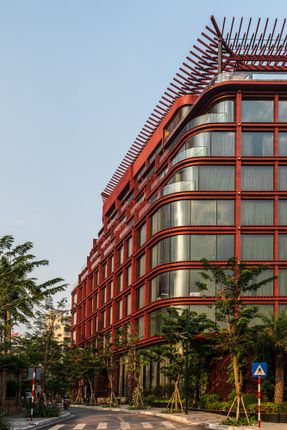 Dusit Le Palais Tu Hoa Hotel