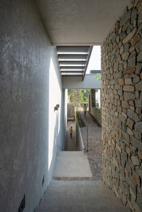 Kand-Kaav Villa