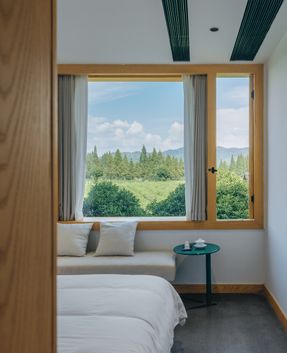 Mine Resort · Hill