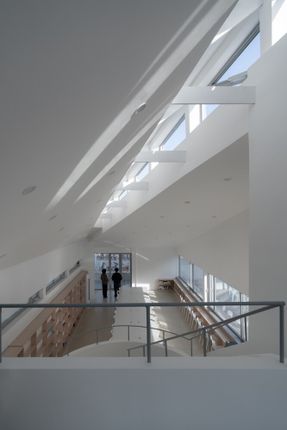 Samsung Library No. 3, Supported By The Shaanxi Hope Project