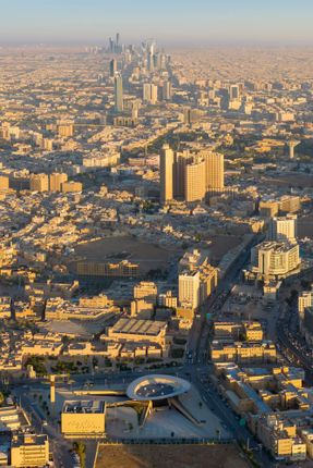Qasr AlHokm Metro Station