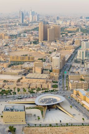 Qasr AlHokm Metro Station