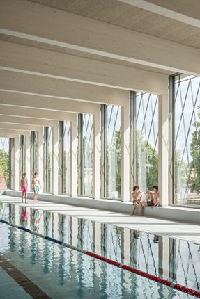Public Swimming Pool Großfeldsiedlung