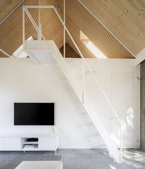 Kownatki Lake House