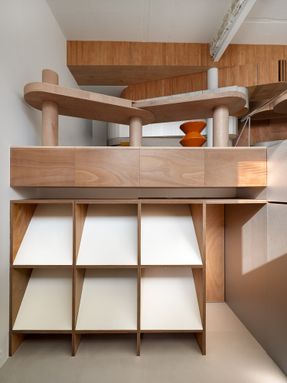 Reinterpreting A 50-year-old Building In Myeongnyun-dong