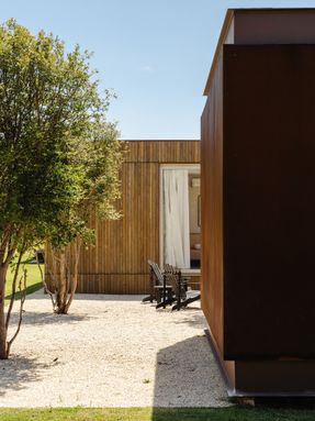 Casa Themis