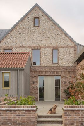 Contemporary Farmhouse