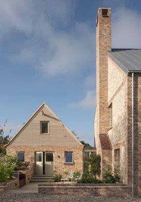 Contemporary Farmhouse