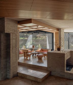 Kawagebo Snow Mountain Hotel