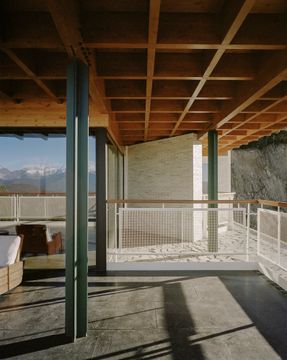 Kawagebo Snow Mountain Hotel
