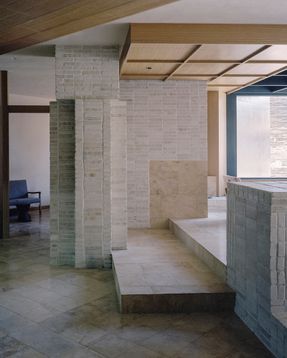 Kawagebo Snow Mountain Hotel