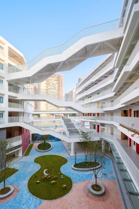 Shenzhen Longhua Foreign Languages School (Fucheng Campus)