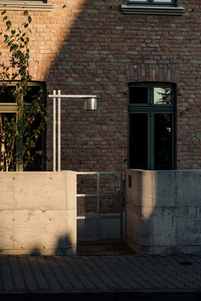 P81 House