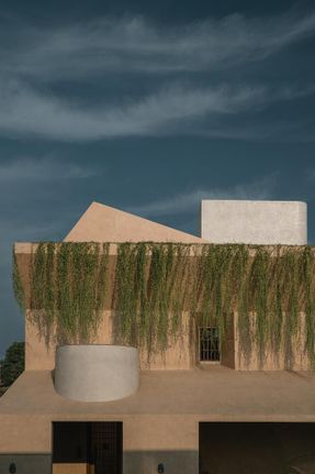 Amaltash House