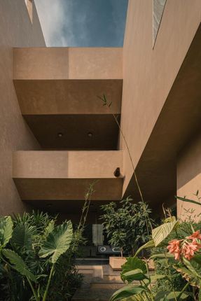 Amaltash House