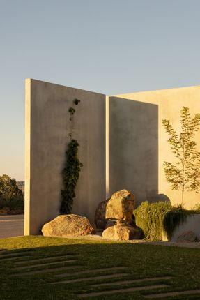 Eyrie Residence