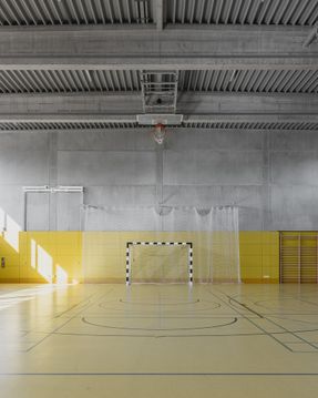 Lew-Tolstoi-School