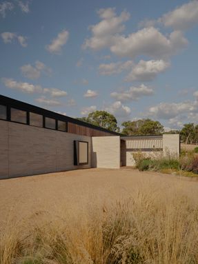 Mansfield House