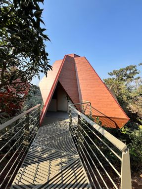 Jugnoo Cabin