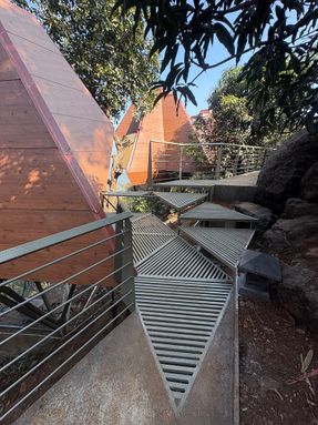 Jugnoo Cabin