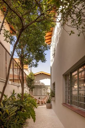Limoeiro House