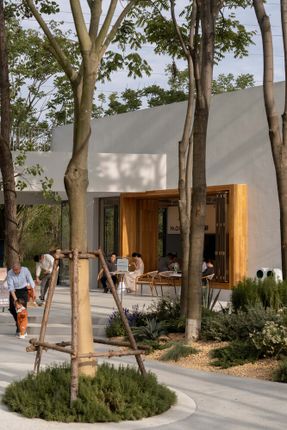 China Resources Wuhan Optics Valley Runjing Park Commercial Renewal