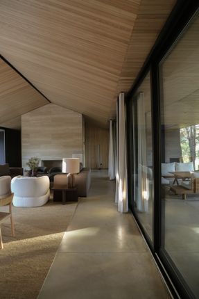 Laguna Escondida House