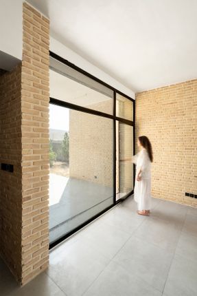 B-Neshat Villa