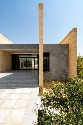 B-Neshat Villa