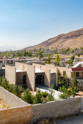 B-Neshat Villa