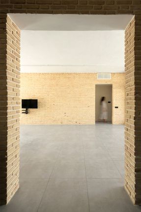 B-Neshat Villa