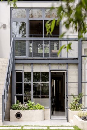 House Of Panes