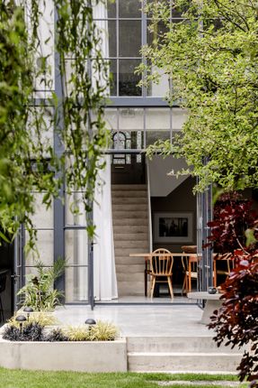 House Of Panes