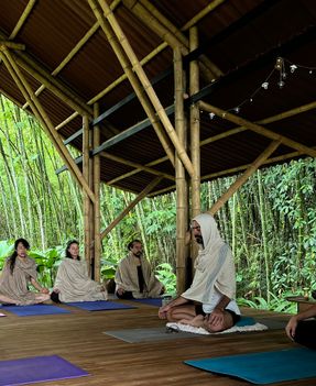 Yoga Bonito