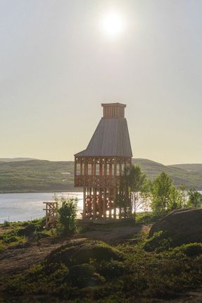 Kola Bay Lighthouse Viewpoint
