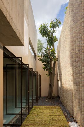 Gardenias House