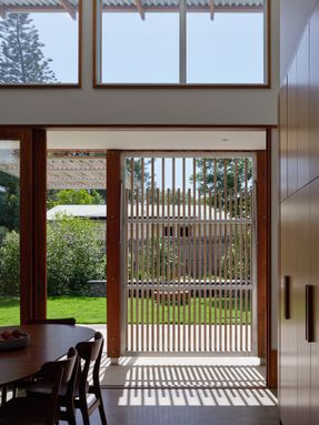 Moffat Morphing House