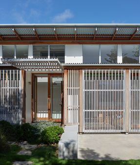 Moffat Morphing House