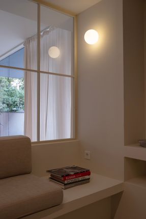 Unwhite Office