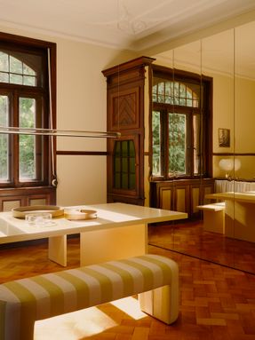 House SNB