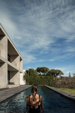 Broken Rock House