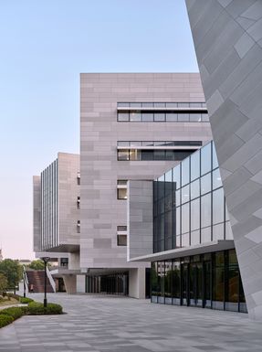 Shanghai Jiao Tong University Student Service Center